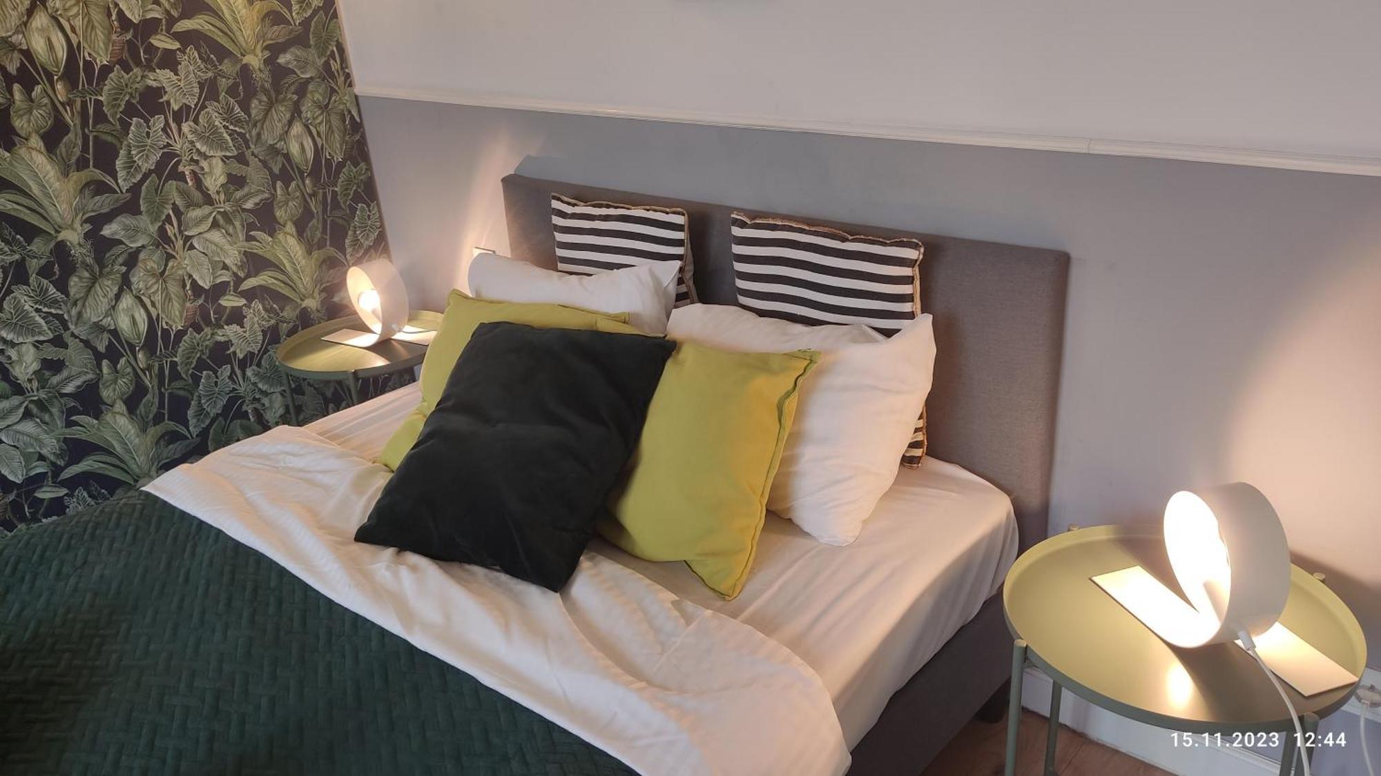 Be My Guest - Jerozolimskie Studio - Super Centrum Metro Wi-Fi Breakfast Varsovia Exterior foto